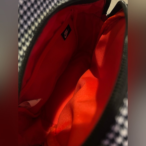 Nike Sportswear Futura 365 Women's Mini Backpack - Picture 7 of 7